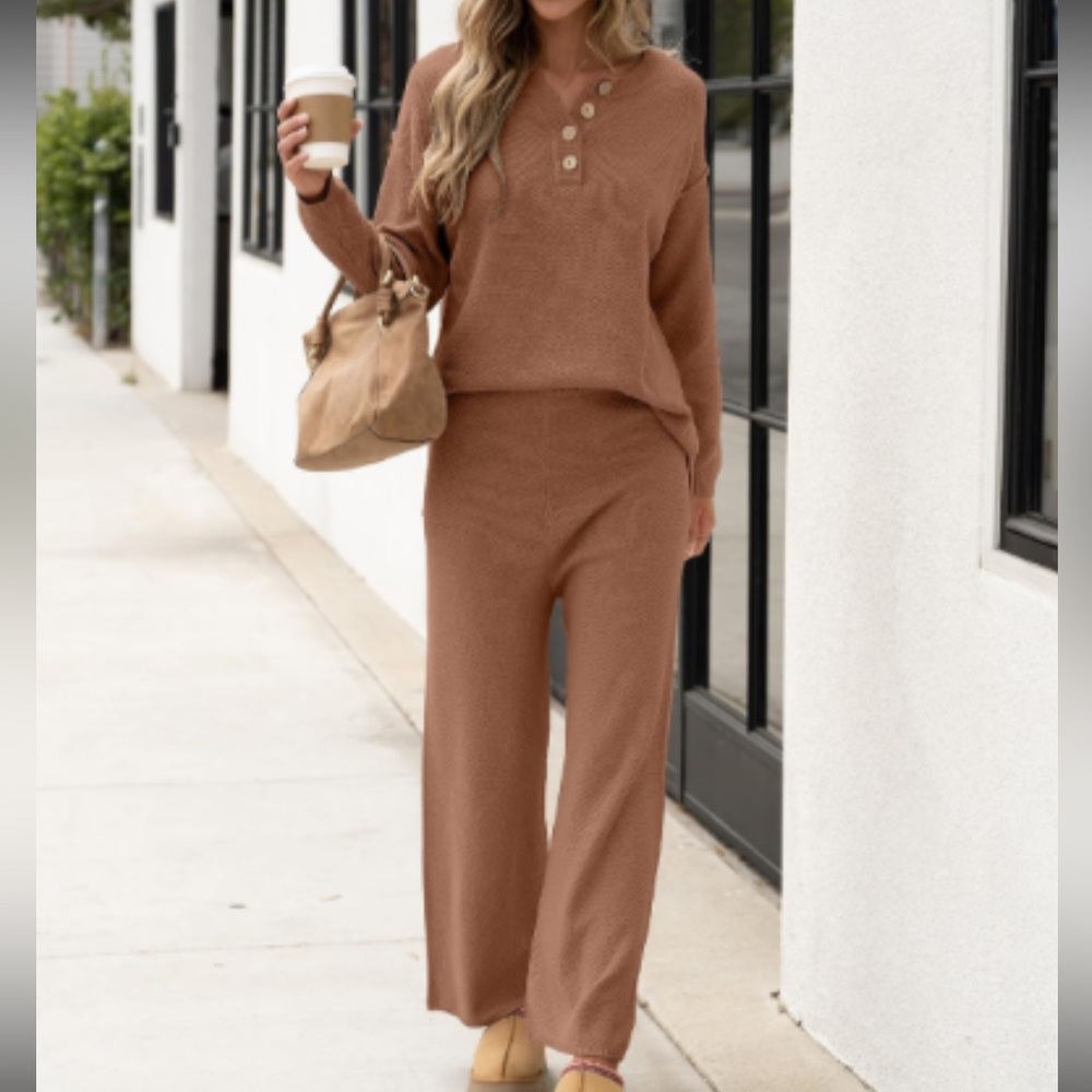 Women's Tan Knit Lounge Set, Travel Set, Airport Matching Set - Picture 5 of 8